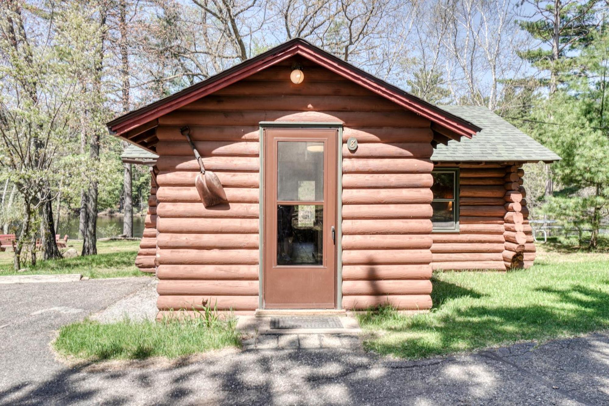 Edgewater Resort Iron Mountain Exterior photo